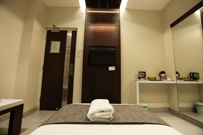 ホテル Sree Sakthi Residency カーンチープラム エクステリア 写真